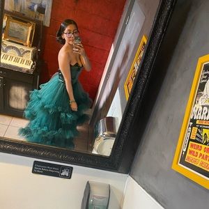 Meet your Posher, Aleida